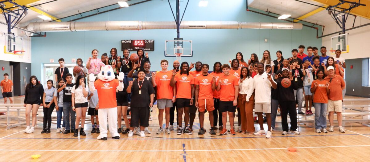 Longhorn Hook ‘Em for Great Futures Sports Clinic
